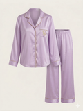 Pyjama Satin Mauve avec Logo Doré Brodé